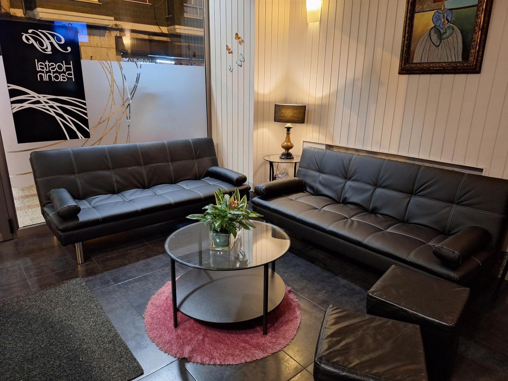 Hostal Pachin Mieres  Buitenkant foto