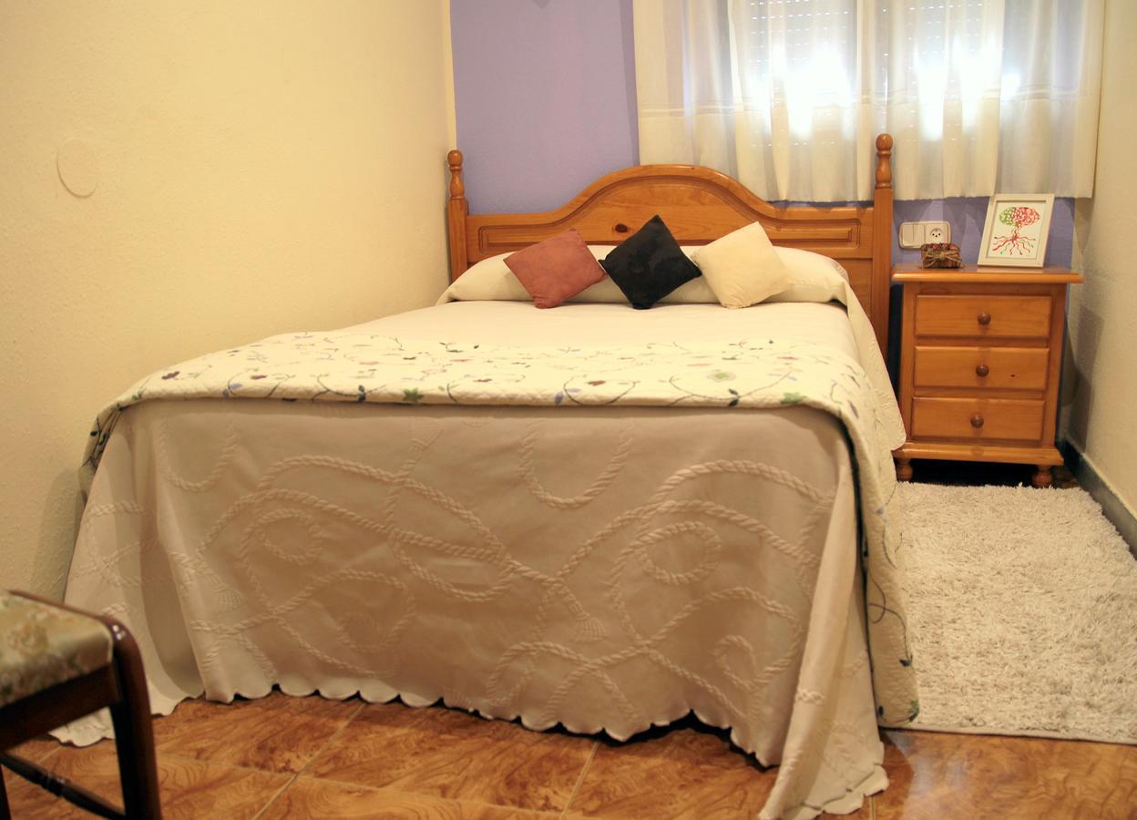 Hostal Pachin Mieres  Buitenkant foto